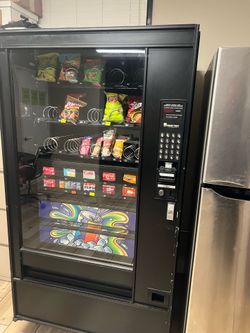 Combo vending machine