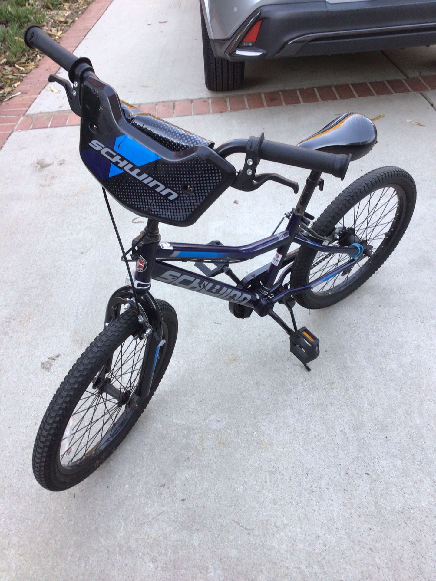 Boy’s Schwinn Bicycle 