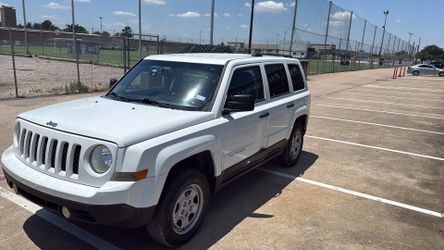 2016 jeep  clean title