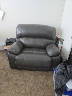 Recliner - Electric - Double Wide - Leather - New - Ashley Brand