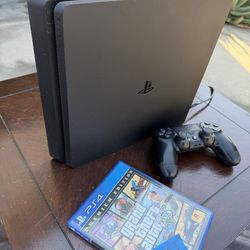 PS4 Slim