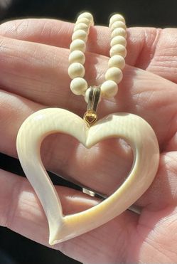 18 Inch Long Bone Necklace Heart Pendant A1447