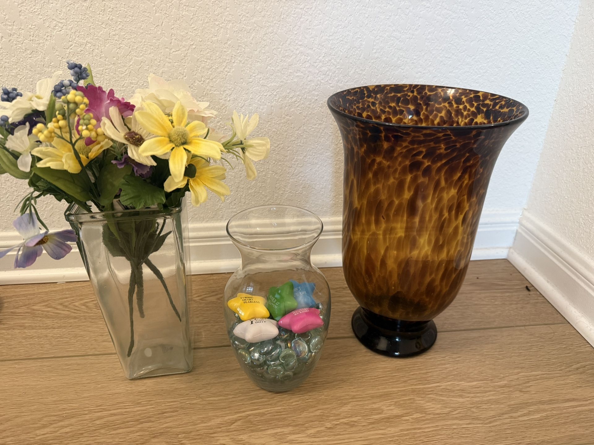 Decorative Vases and Faux Flowers Set
