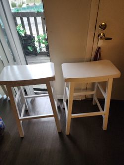 White Bar Stool Chairs