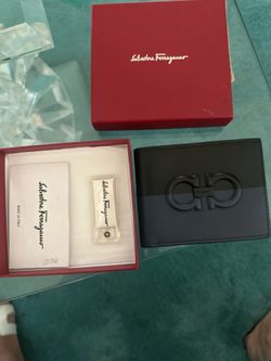 Salvatore ferragamo mens wallet