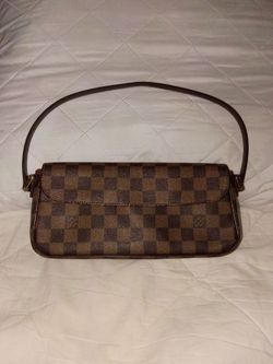 Louis Vuitton, Recoleta shoulder bag