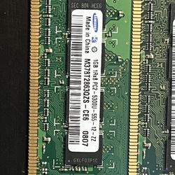 RAM sticks Samsung 1gb 1Rx8 PC2-5300U-555-12-zz