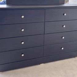 Eight Drawers Dresser 