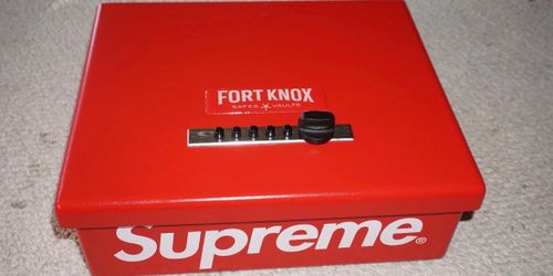 Supreme Fort Knox safe