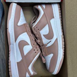 Women’s Nike Dunk Low 