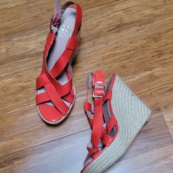 Vince Camuto Wedges size 8