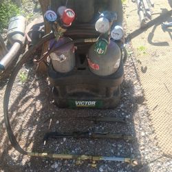 Victor Cutting Torch Set Bottles Gauges Hoses And The Differt Cutting Torches 1 Is For Jewlery One Tank Is Full One Is Empty