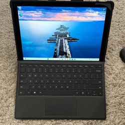 Microsoft Surface Pro 6  Core i7-8650U 1.9GHz 8GB Ram 256GB SSD 12.3" Touch