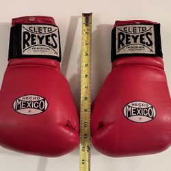 cletoa reyes vintage boxing gloves 14 oz