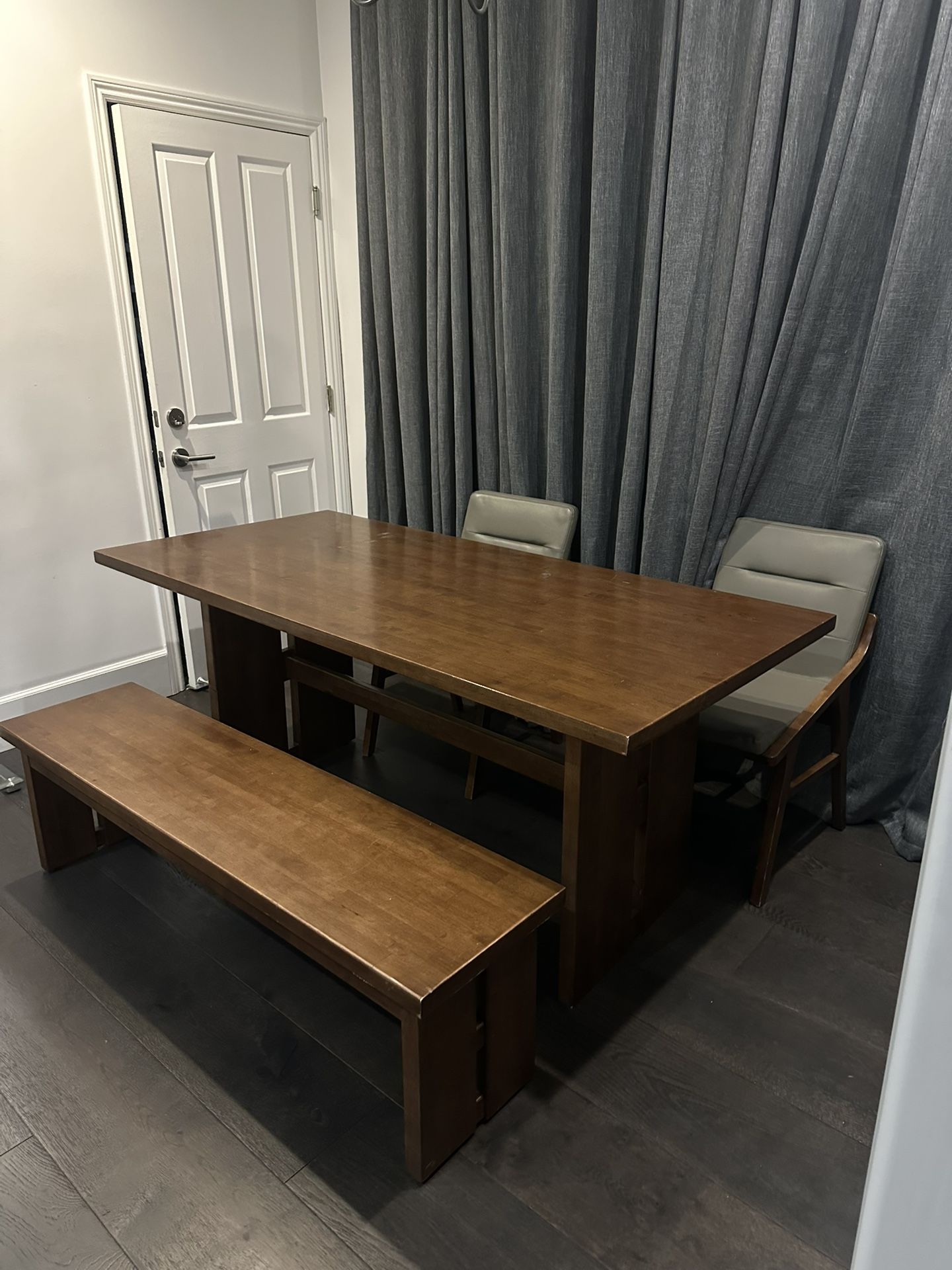 Dining Table Set