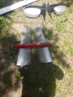 Tahoe Pillars & 3rd Brake Light