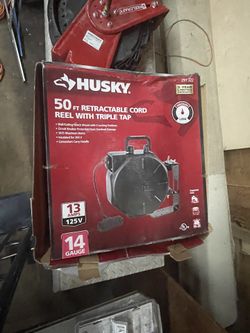 Retractable Cord Reel With Triple Tap