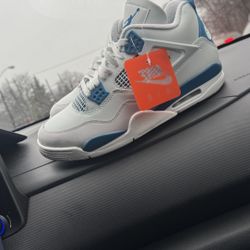 Jordan 4 Military Blue