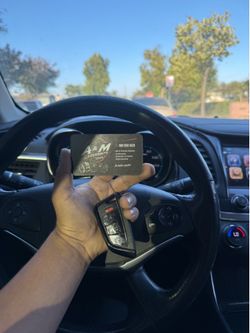Car Keys N Remotes/ Llaves Con Control