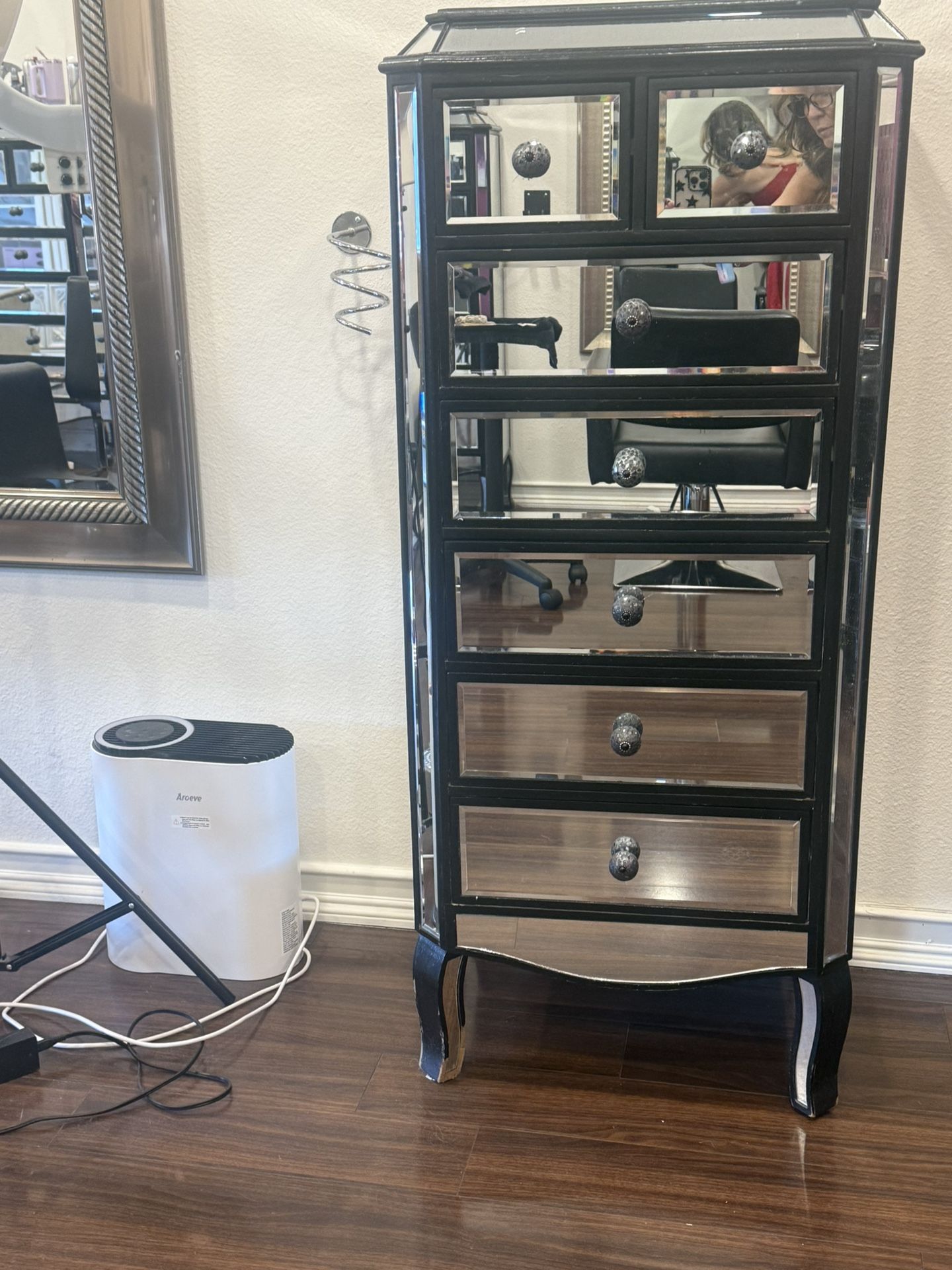 mirrored glass dressers