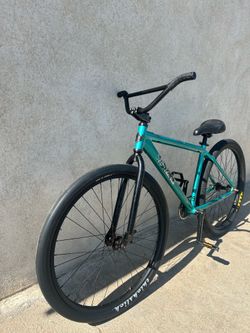 Throne jade 29in