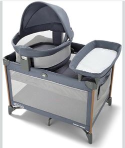 Graco Pack 'n Play Travel Dome Lux Playard, 4-in-1 Baby Playpen with Bassinet