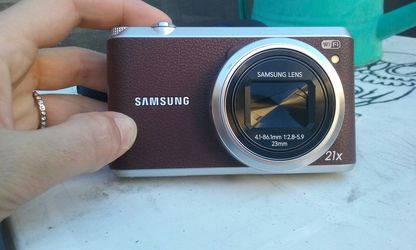 SAMSUNG WB350F camera
