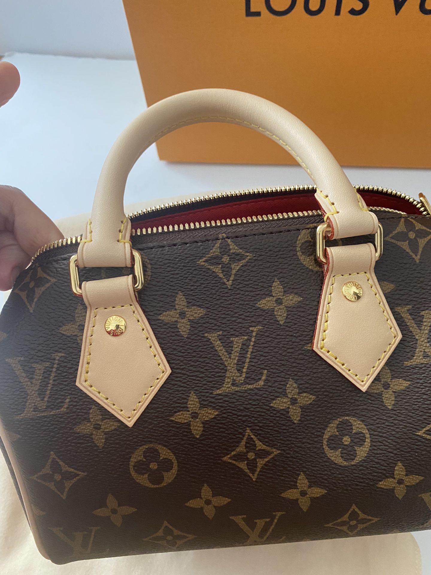 Louis Vuitton Speedy 30- Gently Used for Sale in San Diego, CA - OfferUp