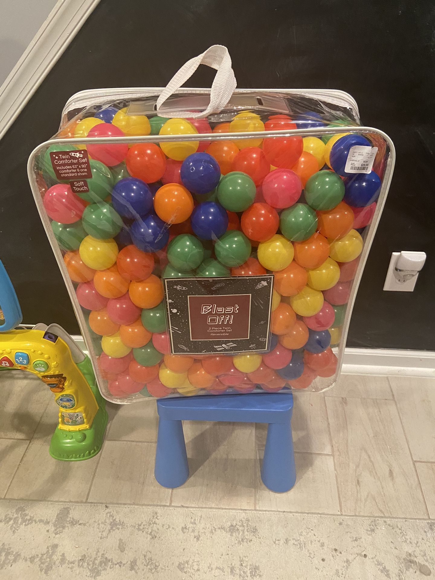 ball-pit balls 