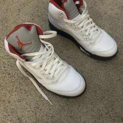 Jordan 5 Fire red