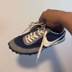 Size 7.5 - Nike J Crew x Waffle Racer Red White