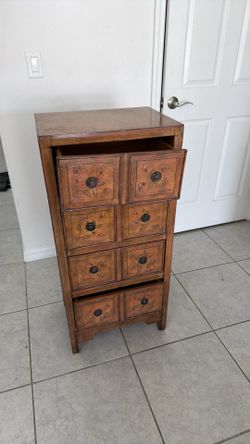Small Chester drawer