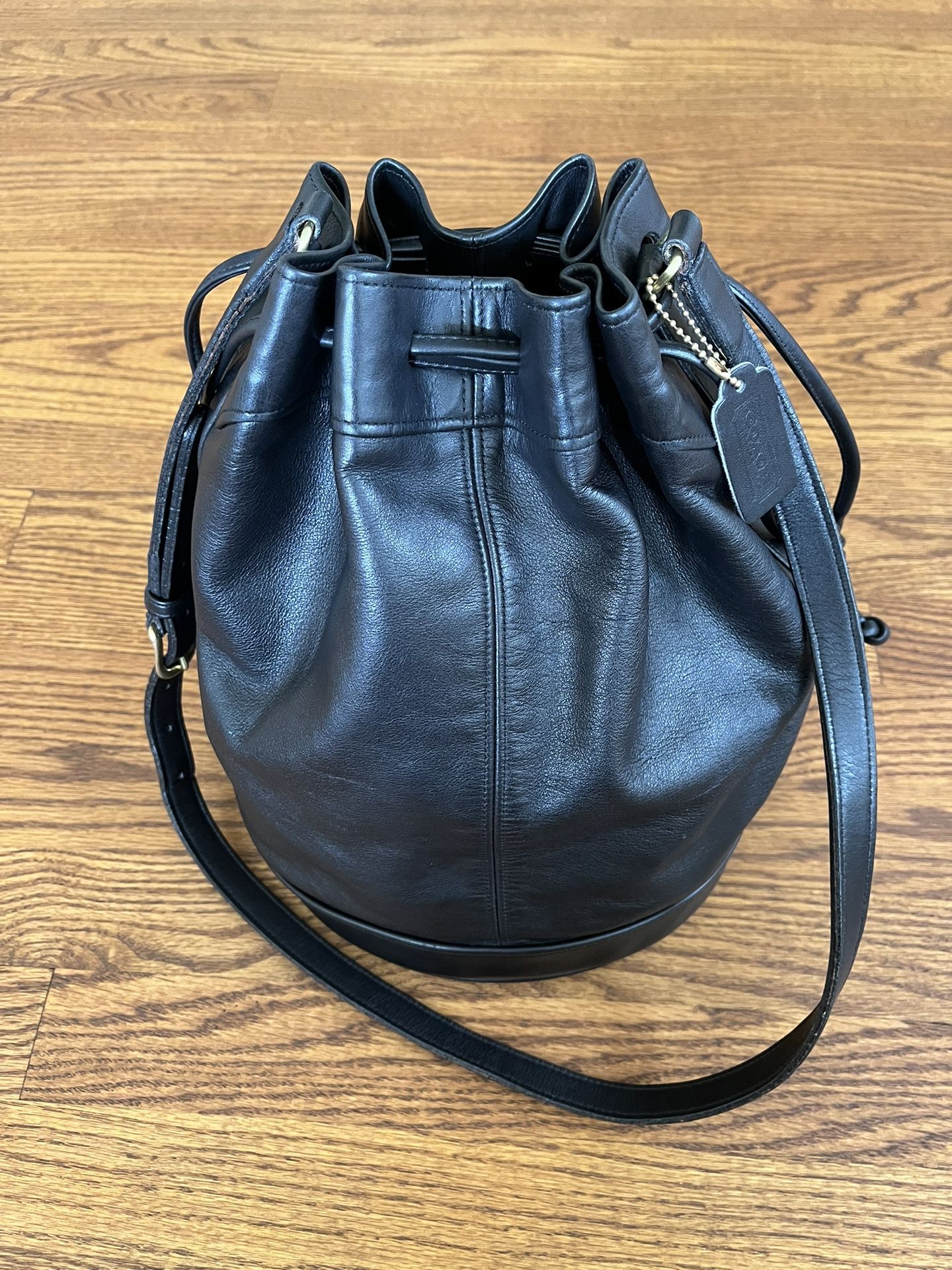 Vintage Coach Black Duffle Drawstring Bucket Bag Style 4022