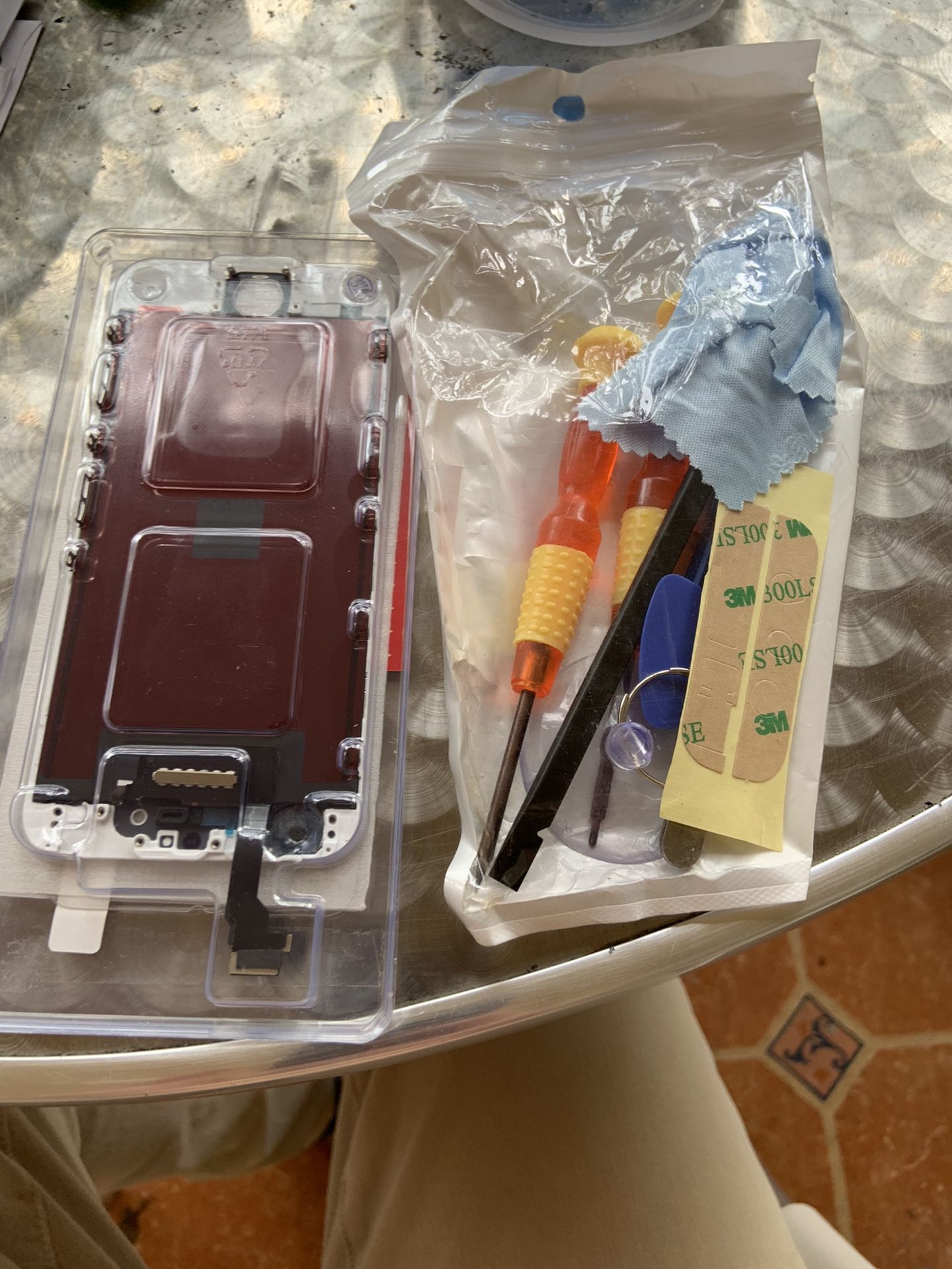 iPhone 8 replacement screen