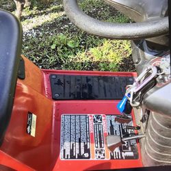 TORO WHEEL HORSE 16-38XL 16 HP LAWN & GARDEN TRACTOR