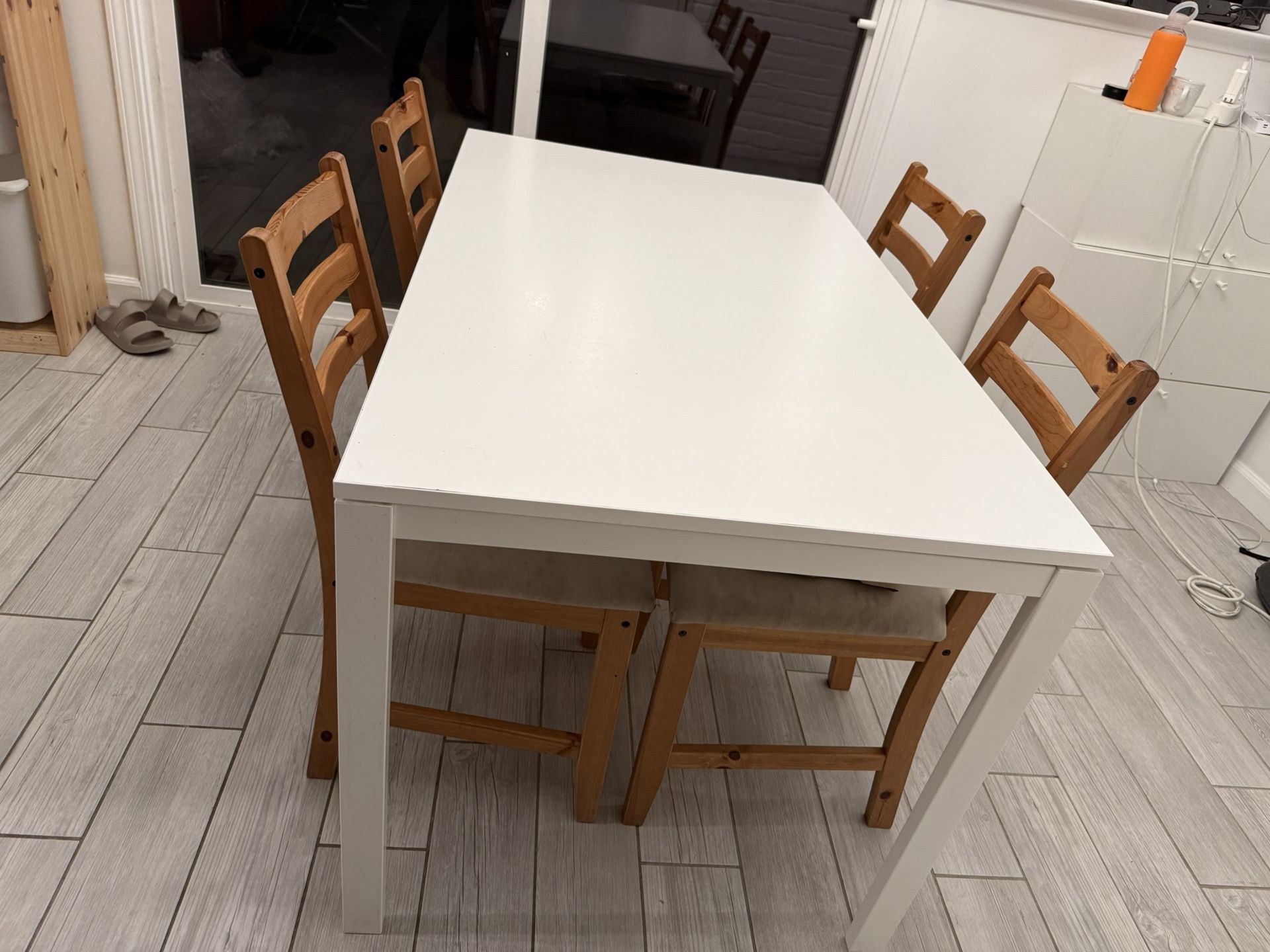 Dining Table And 4 Chairs