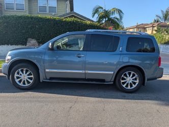 Infiniti  q56