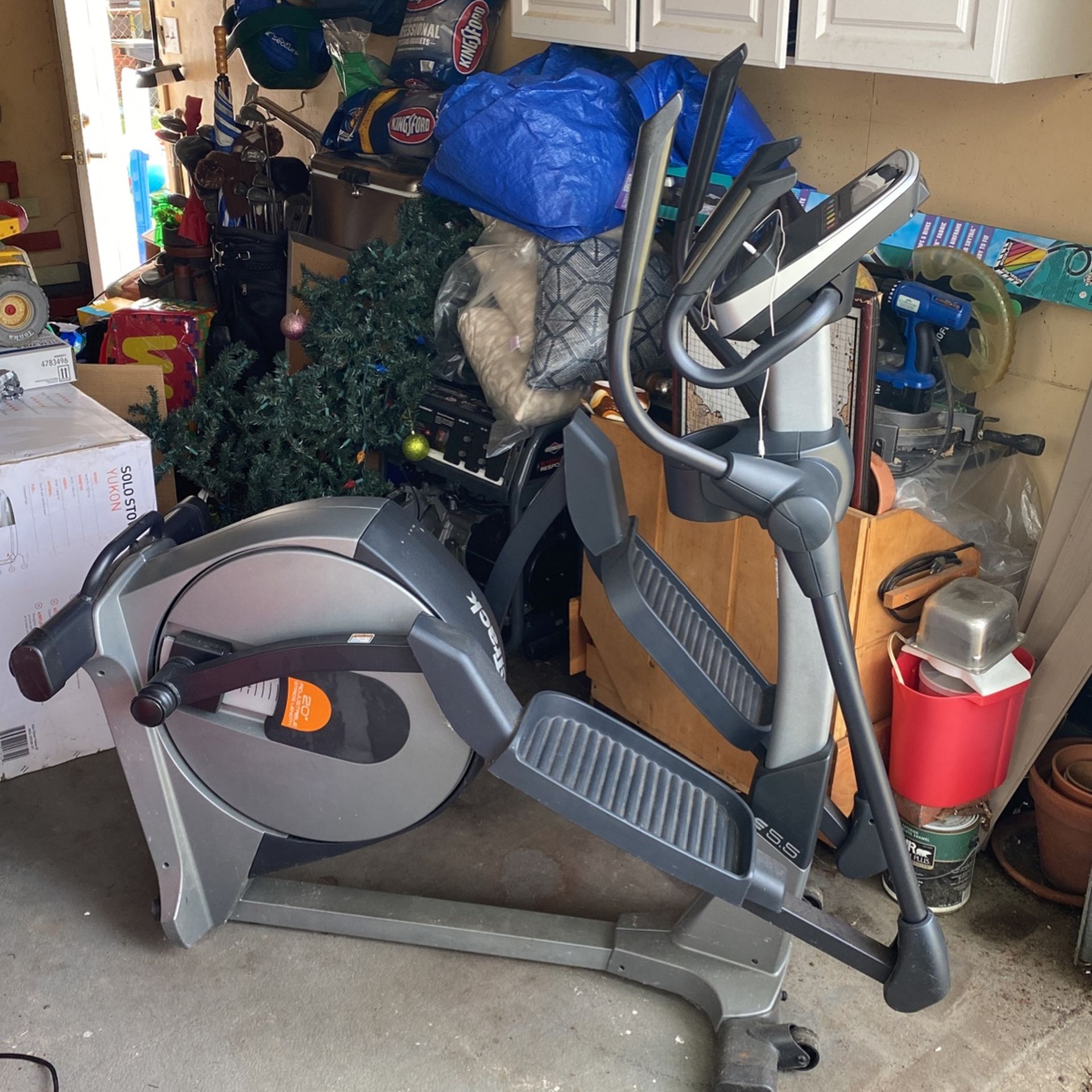 NordicTrack E5.5 Elliptical for Sale in Norfolk VA OfferUp