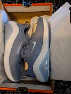 Women's nikes