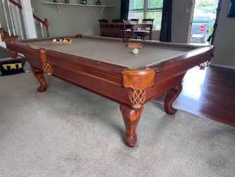 Pool table 8ft- Free Delivery- NEW FELT COLOR OF CHOICE