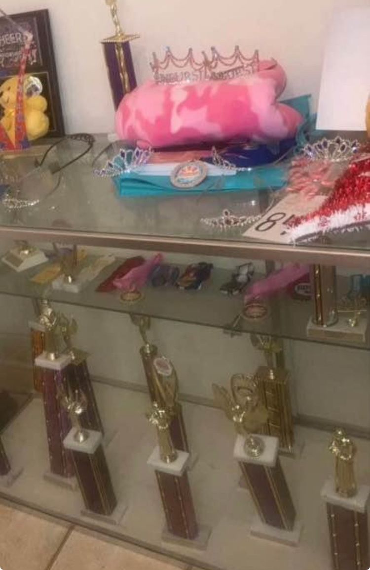 5ft Glass Display Shelf