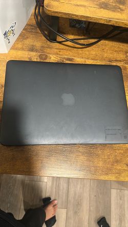 Apple Macbook Air