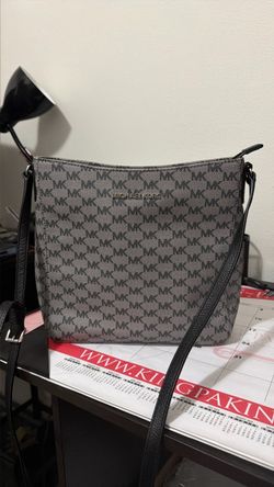 MICHAEL KORS Crossbody Bag Signature Jet Set Messenger Black AUTHENTIC