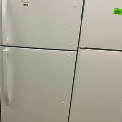 VISSANI MDTF18WH 18.0 cu. ft. Top Freezer Refrigerator