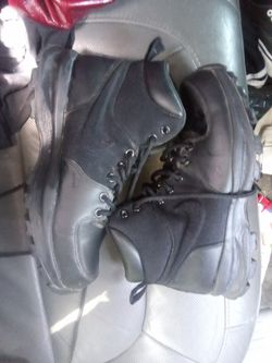 Nike boots 6.5