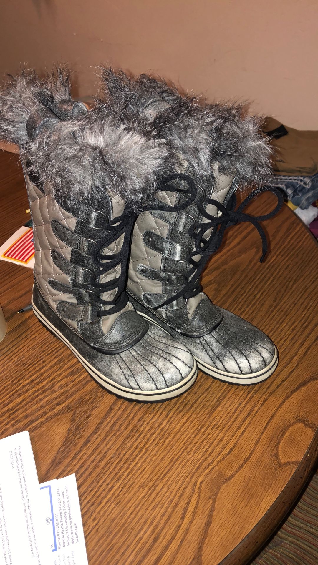 Sorel Women’s Size Seven Tofino Grey Lace Up Boot