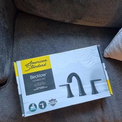 Bathroom Faucet Becklow 8-inc Matte Black