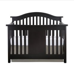 Baby Appleseed - Stratford crib (Complete Setup)
