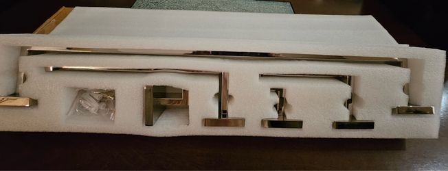 Bath towel bar set