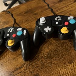 Nintendo Gamecube Super Smash bros Controllers
